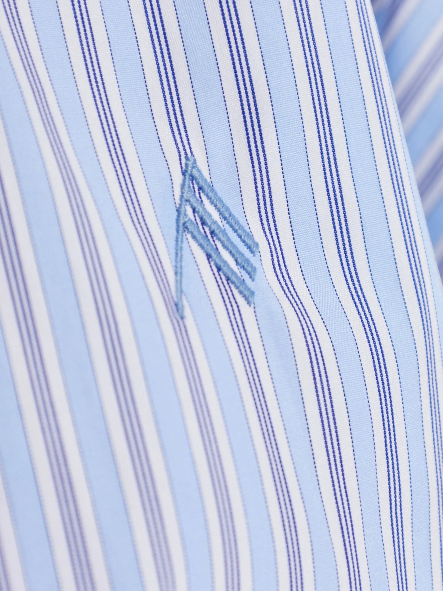 [The Attico] Shirts Long Sleeve SS26 260WCH00004CCC127AA264