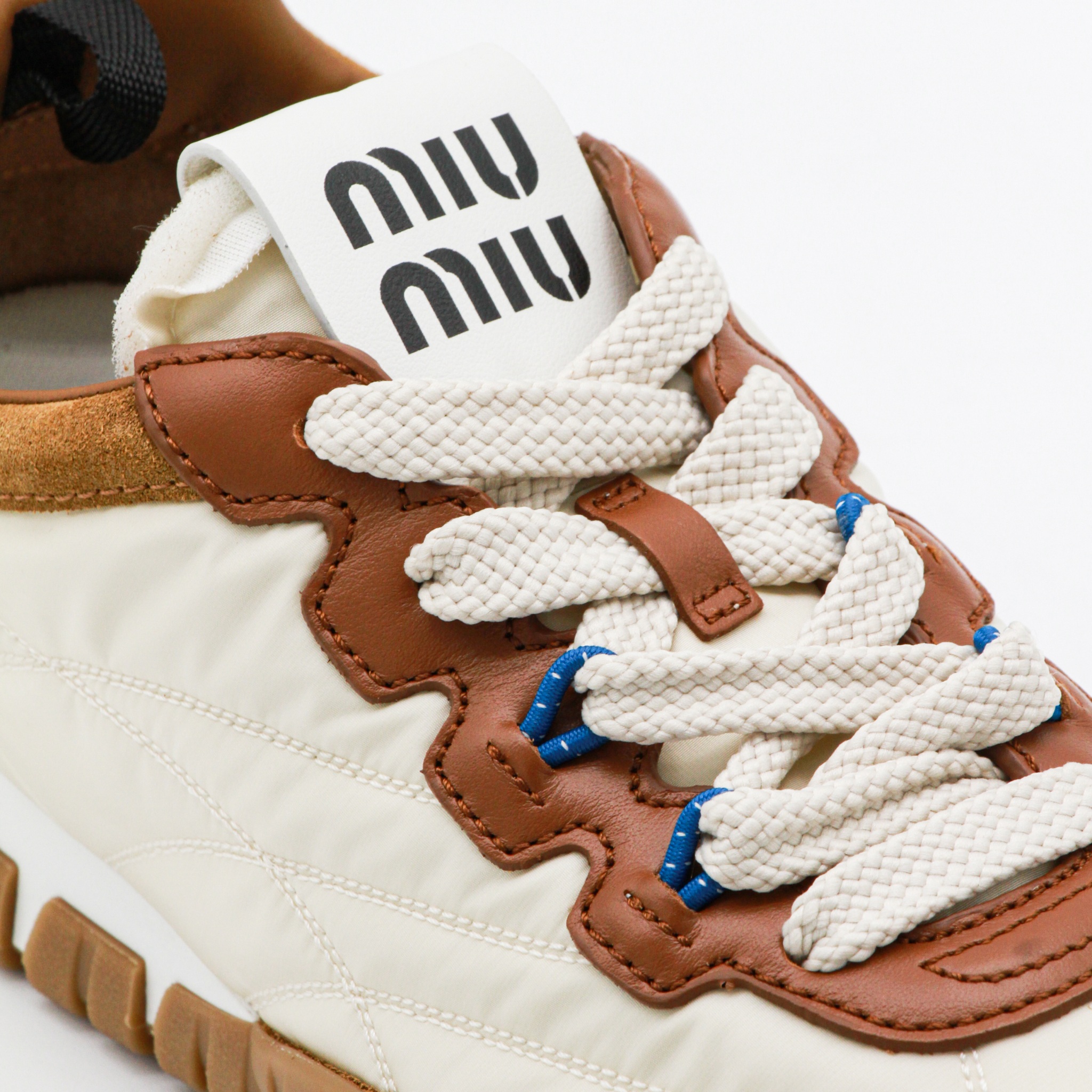 [Miu Miu] Sneakers FW26 5E417EF005LYWF05KS