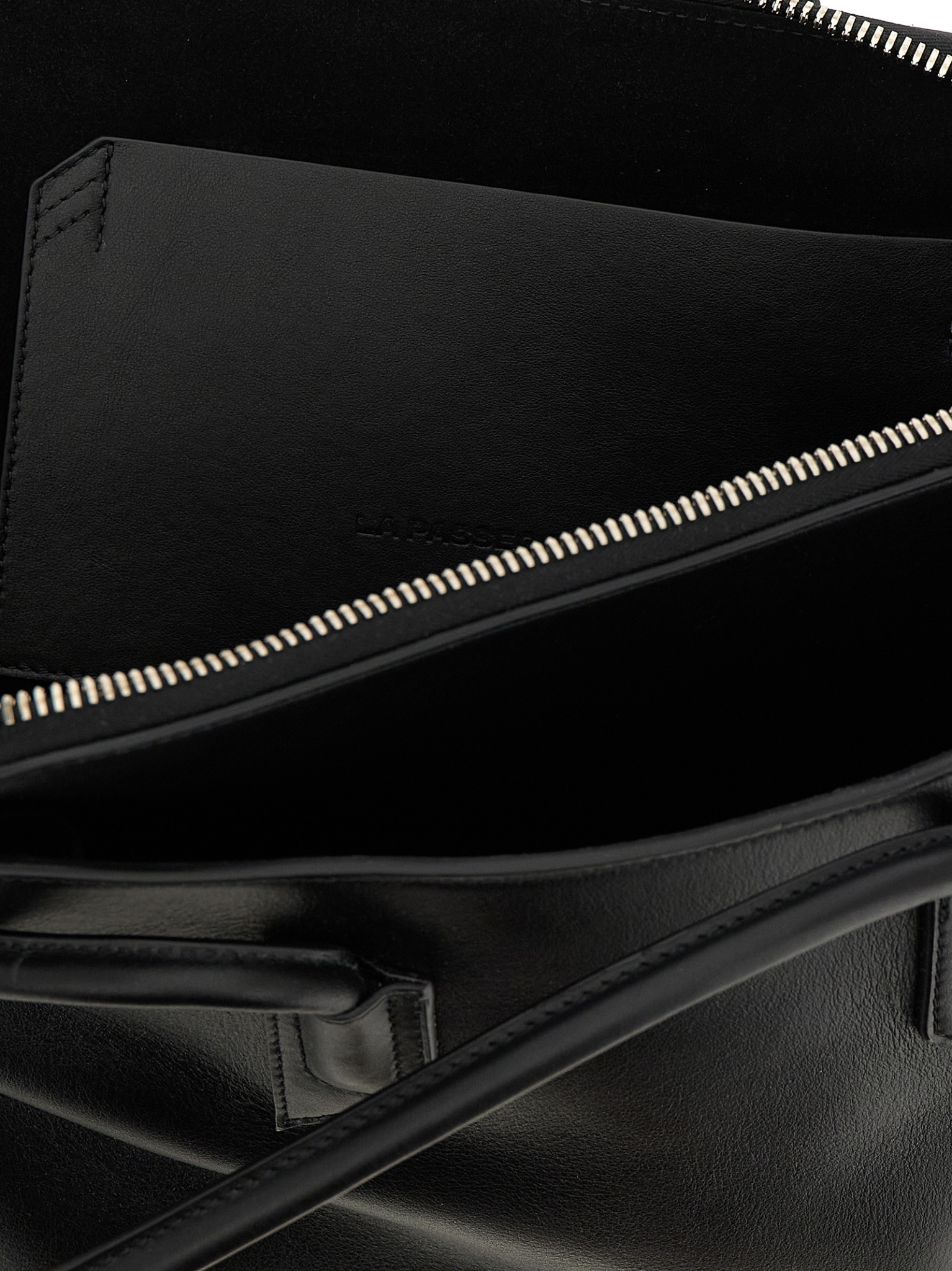 [The Attico] Shoulder bag FW26 250WAH00054LBT019AA100