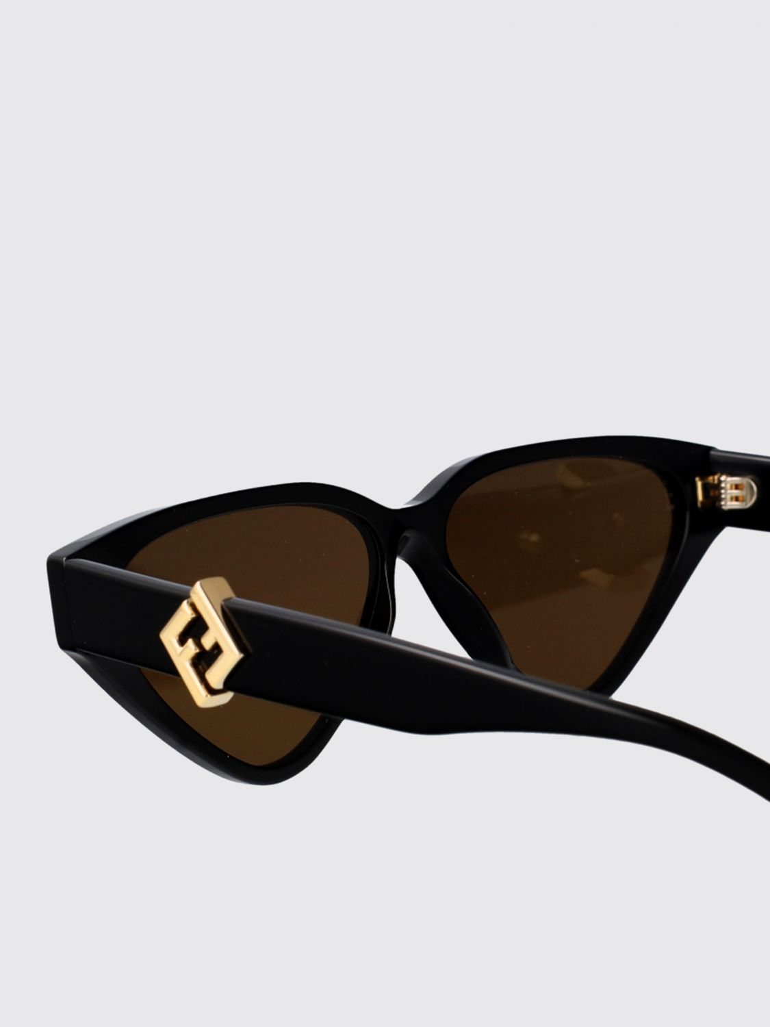 [Fendi] Sunglasses SS26 FE40184I 01E