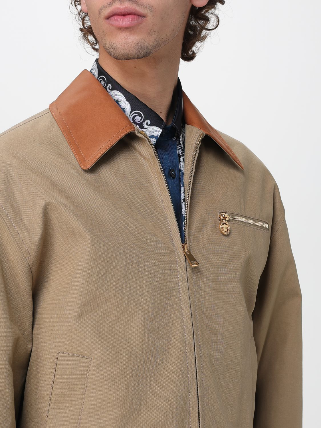 [Versace] Jacket SS26 10222441A16802 1KM00