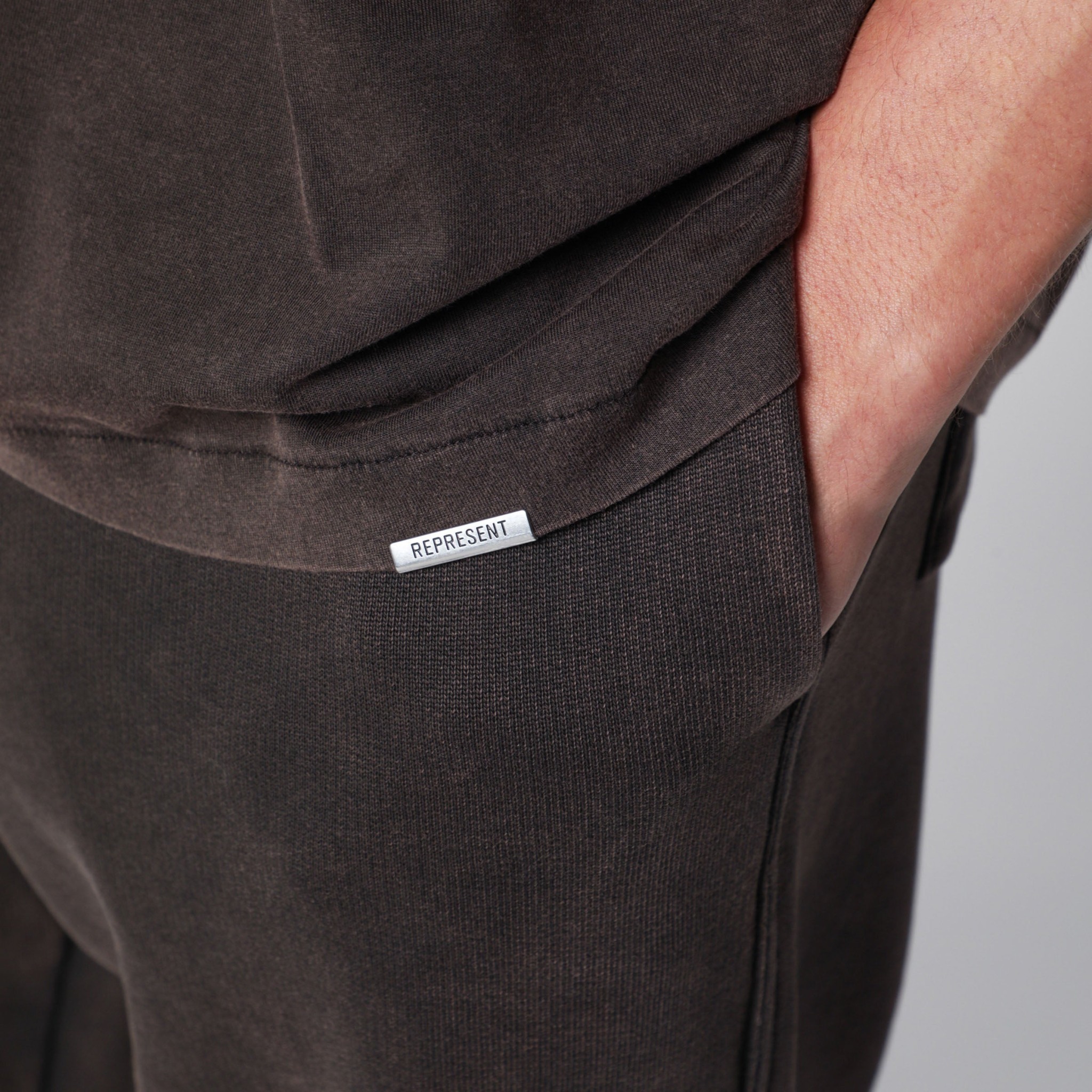 [Represent] T-shirts Short Sleeve FW26 INM100025CO