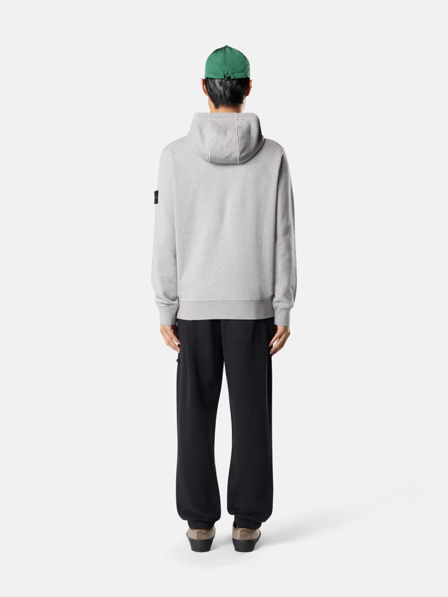 [Stone Island] Sweatshirt FW26 L2S156100062S0M51V0M64