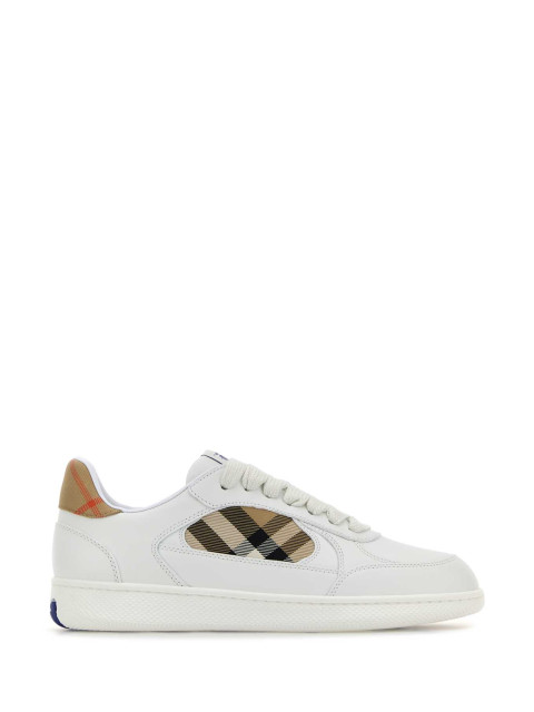 [Burberry] Sneakers FW26 8108654 A1464