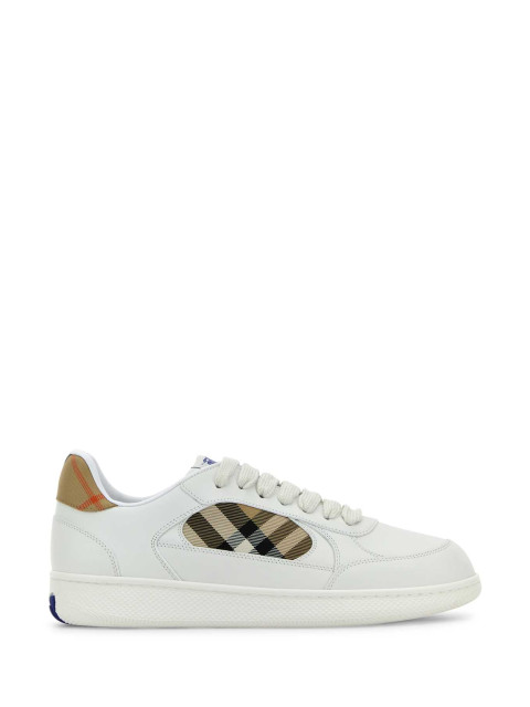 [Burberry] Sneakers FW26 8108649 A1464