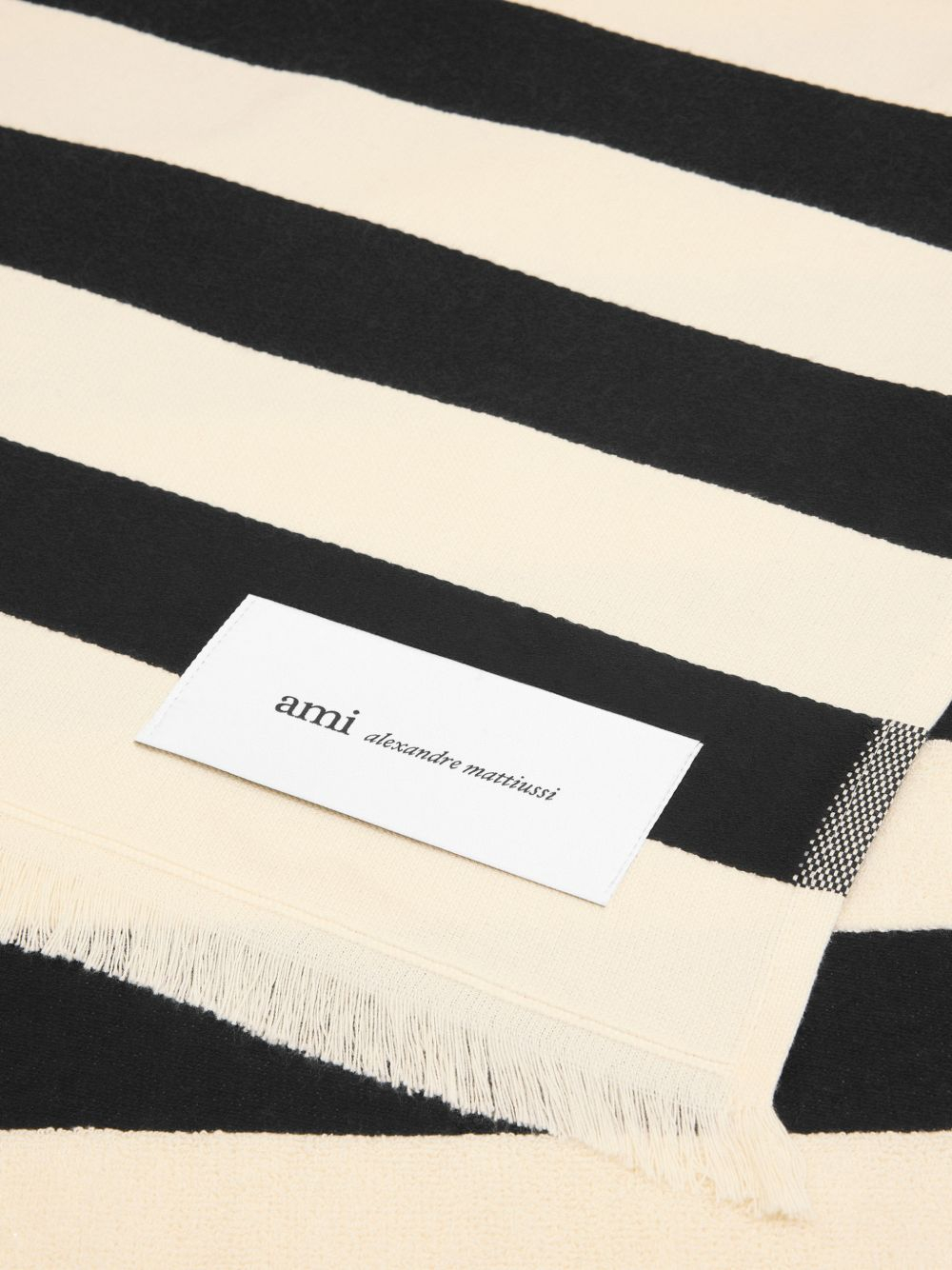 [Ami Paris] Beach Accessory SS26 UTW004AW0034045