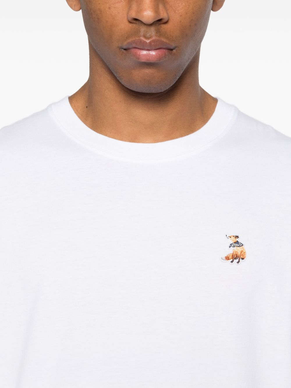 [MAISON KITSUNE] T-shirts Short Sleeve SS26 QM00102KJ7026P100
