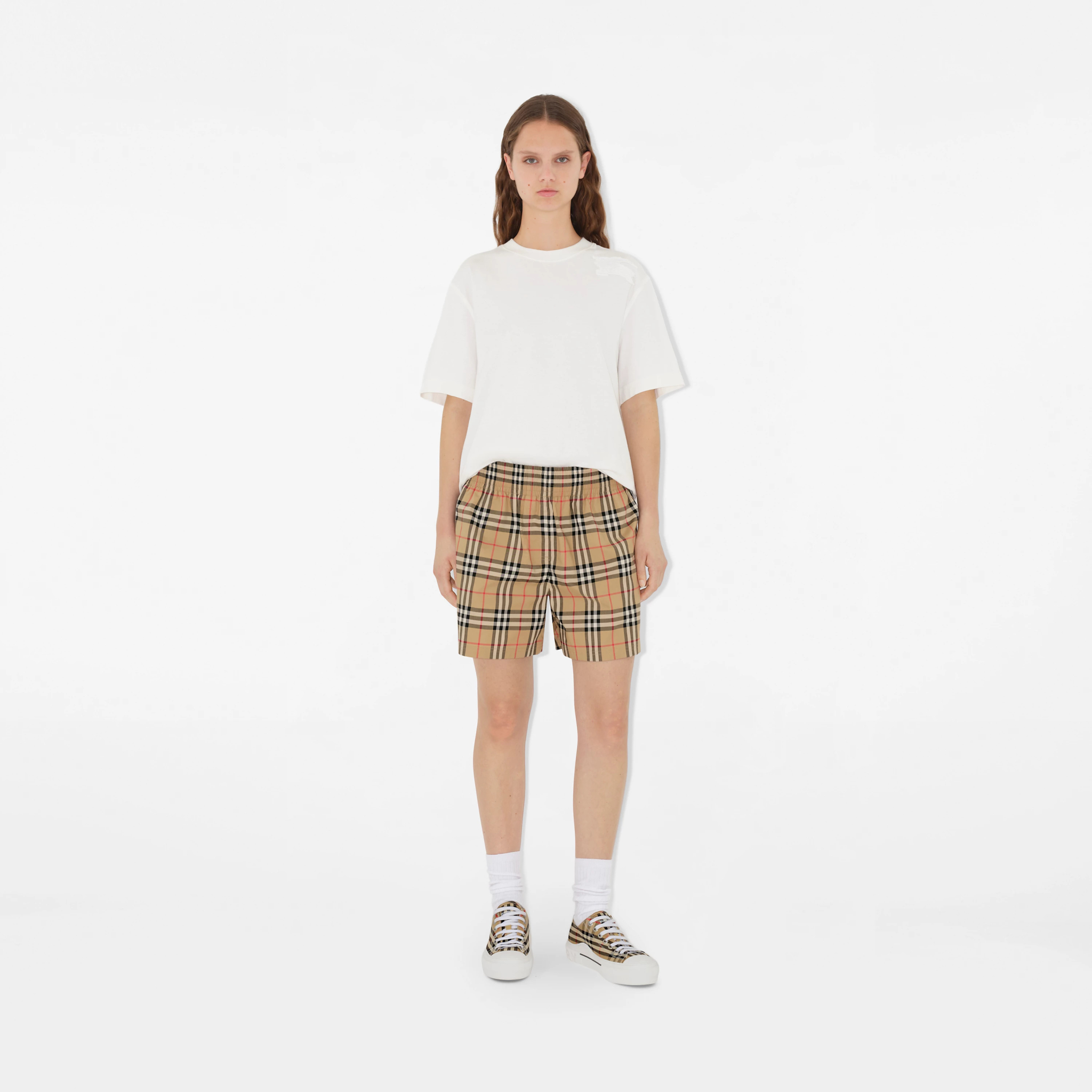 [Burberry] Shorts FW26 8111875A7028