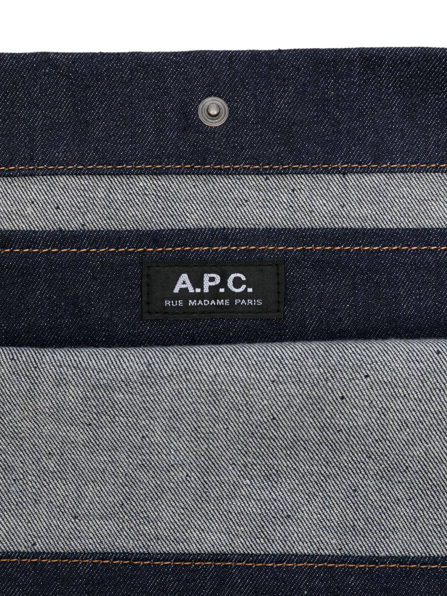 [A.P.C.] Cross body bag FW26 COHIZM61939IAI