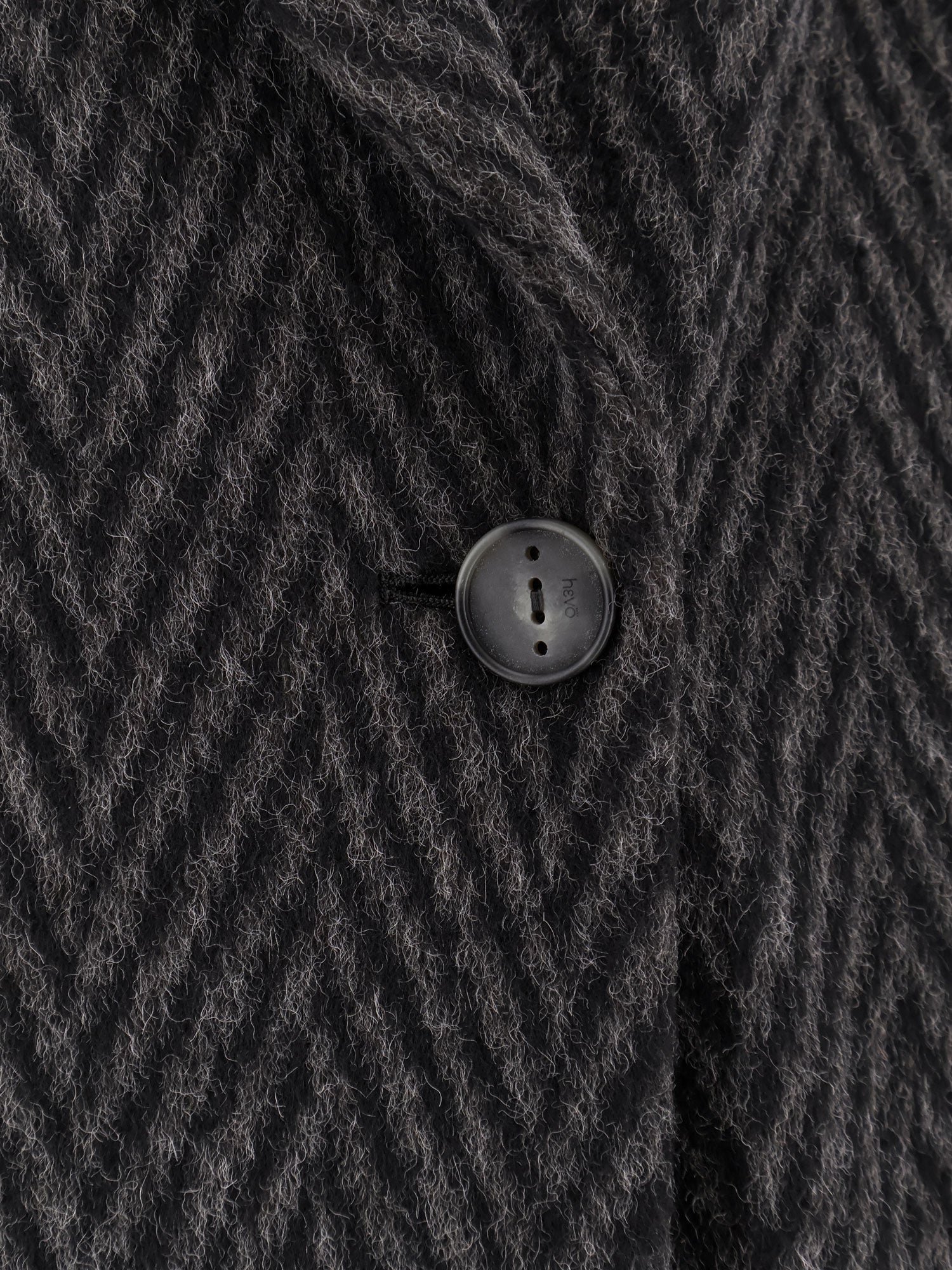 [HEVO] Coat FW25 SANTACESAREAQI7203144