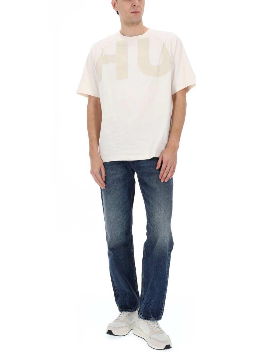 [HUGO] Jeans SS26 50554199_10276866410