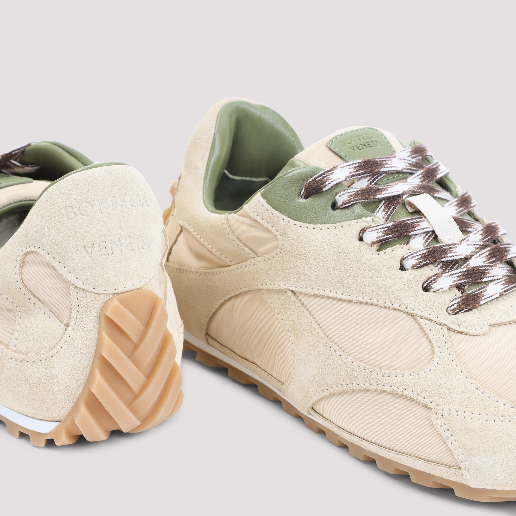 [Bottega Veneta] Sneakers FW26 838384.V3MS2