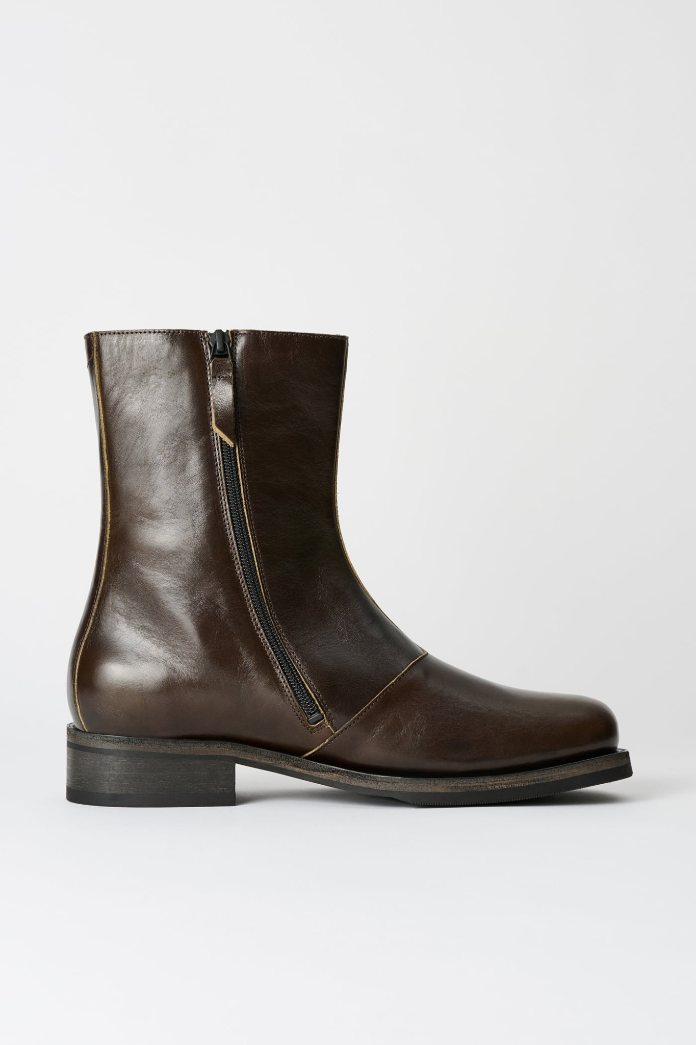 [Our Legacy] Boots FW26 A2267CDO