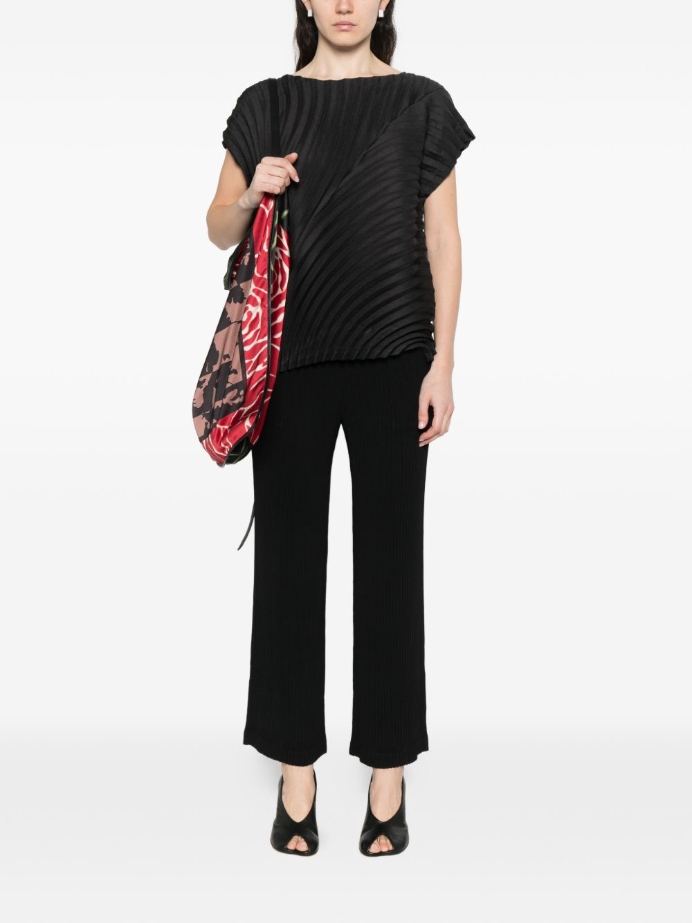 [Issey Miyake] Trousers SS26 IM66FF65015
