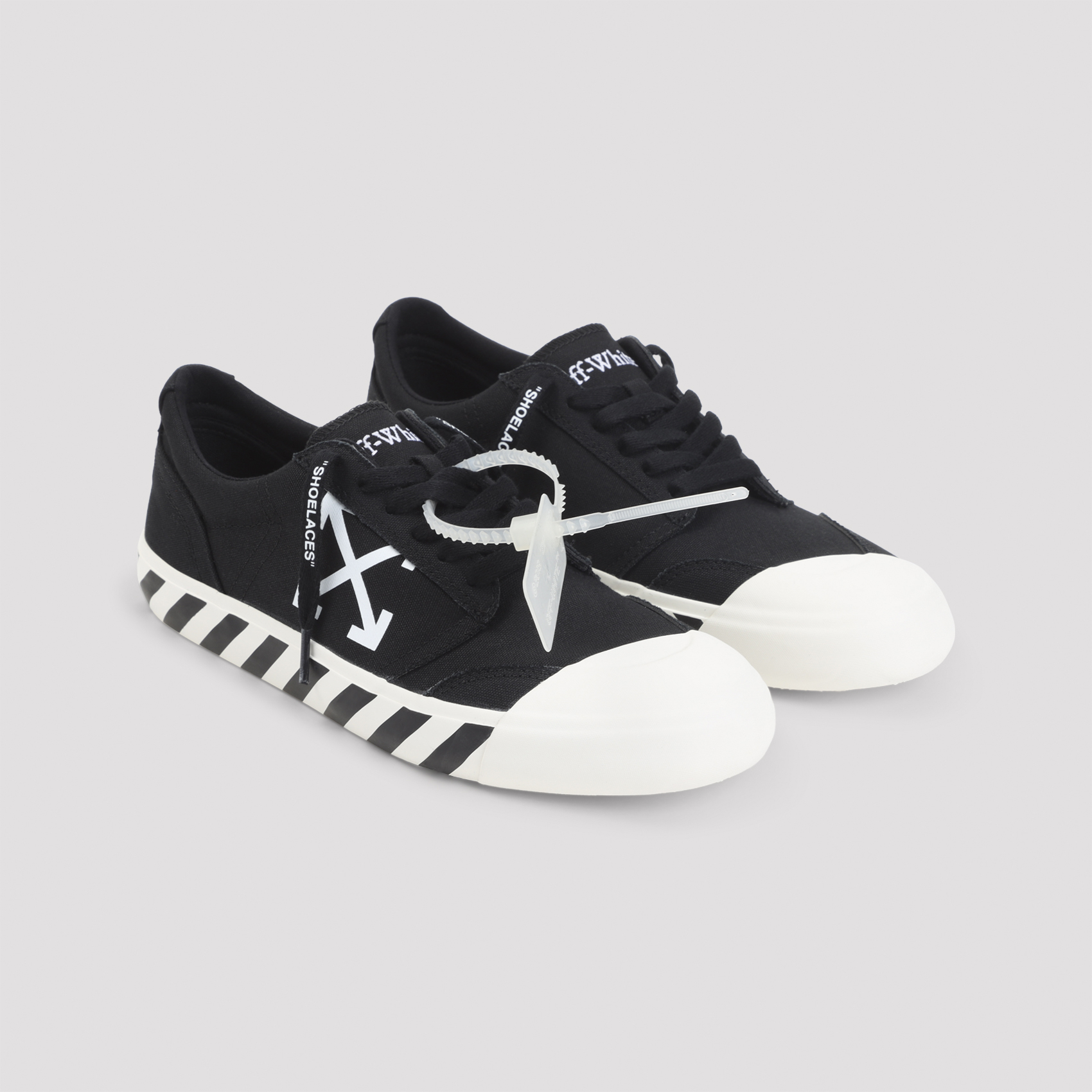 [Off-White] Sneakers FW26 M2APC9F001