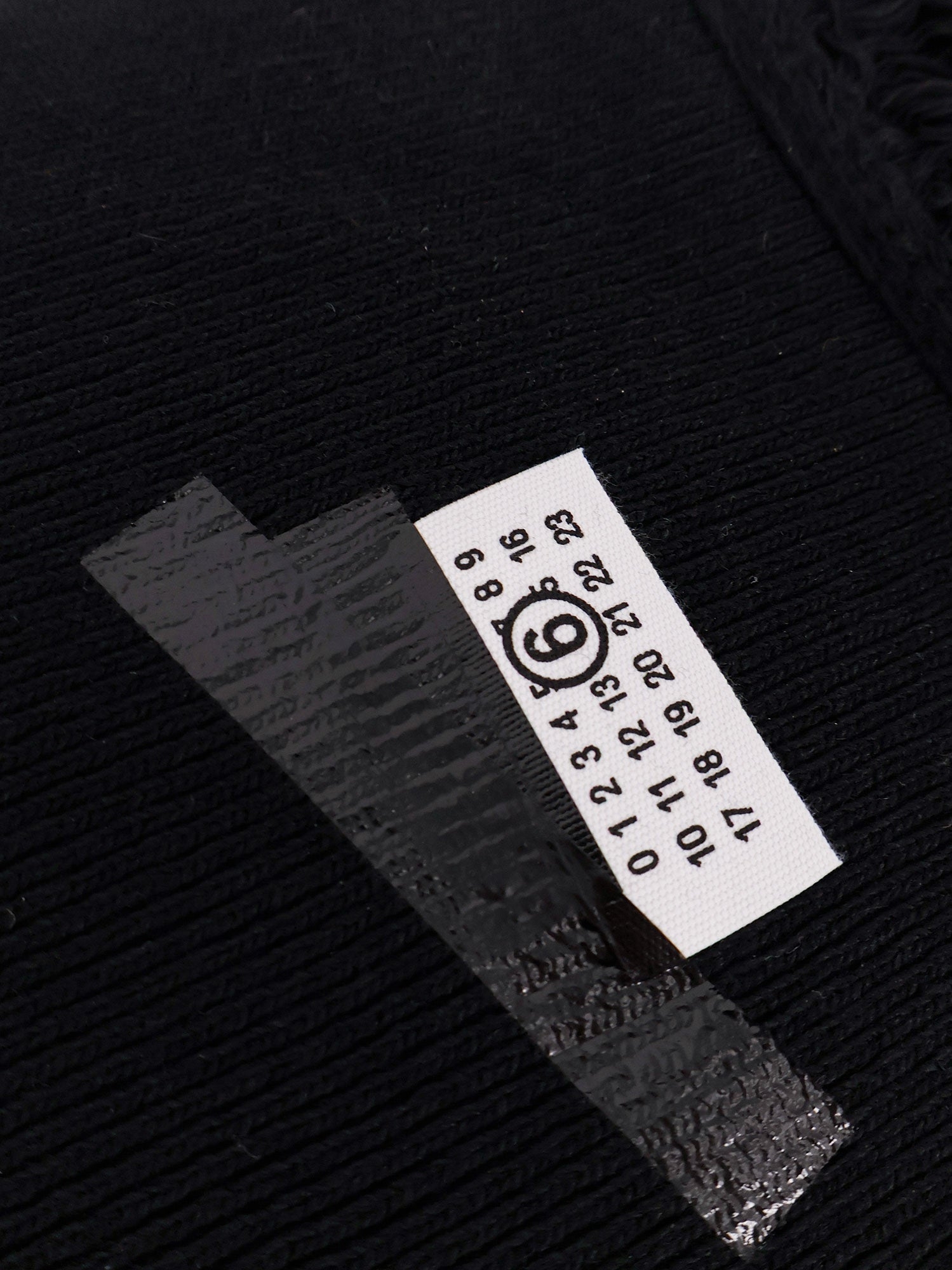 [MM6 Maison Margiela] Scarf FW26 SH2TE0004M13168900S