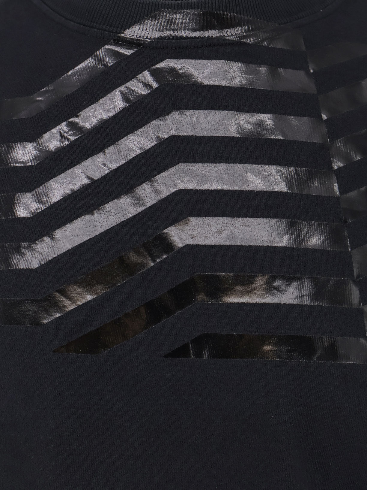 [GOLDEN GOOSE DELUXE BRAND] T-shirts Short Sleeve SS26 GUP01220P00237090100