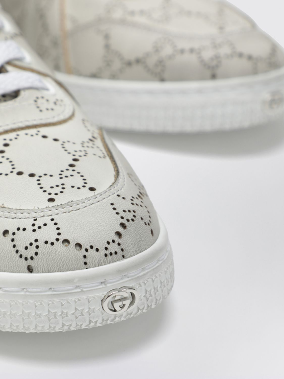 [Gucci] Sneakers SS26 865050AAGGP 9166