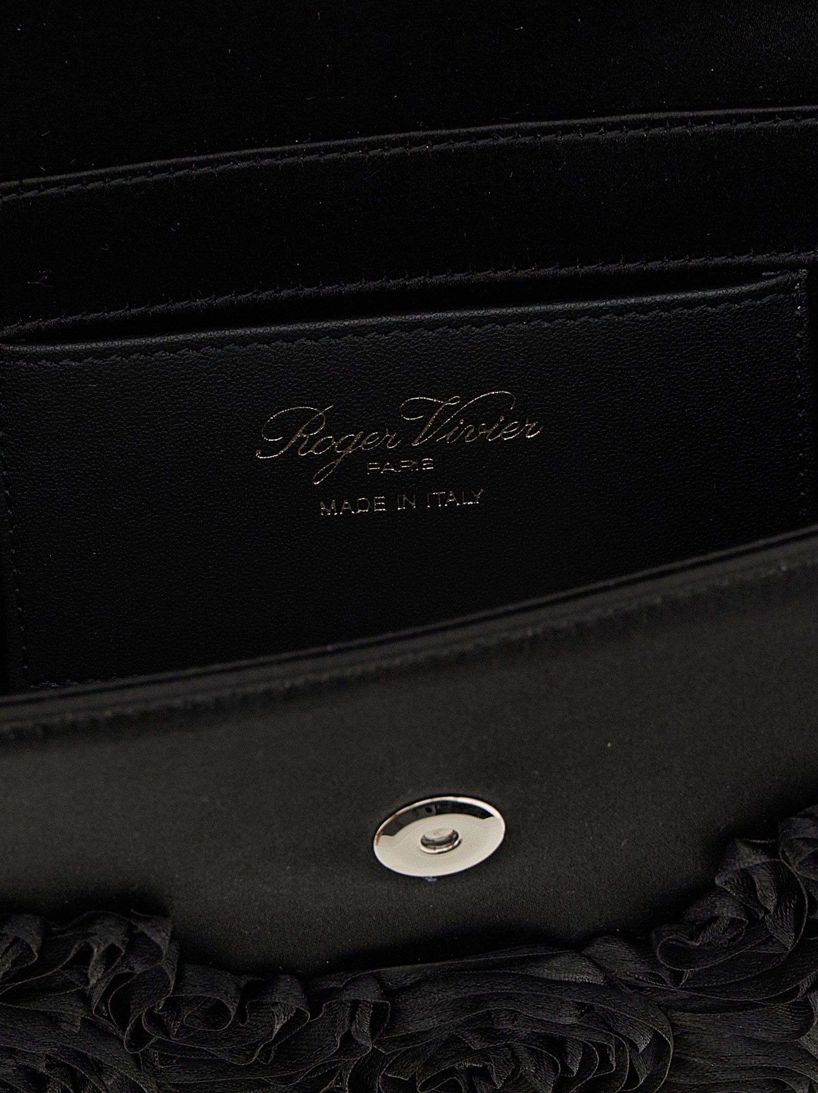 [Roger Vivier] Clutch bag FW25 RBWAMFDN200RS0B999