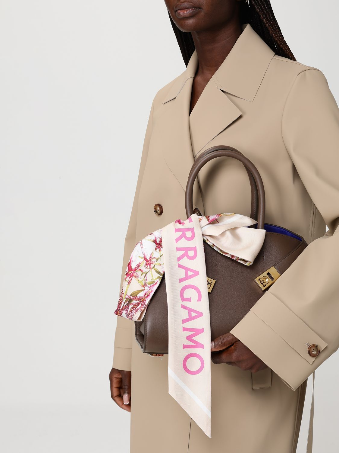 [Ferragamo] Tote bag SS26 215608 771867 017