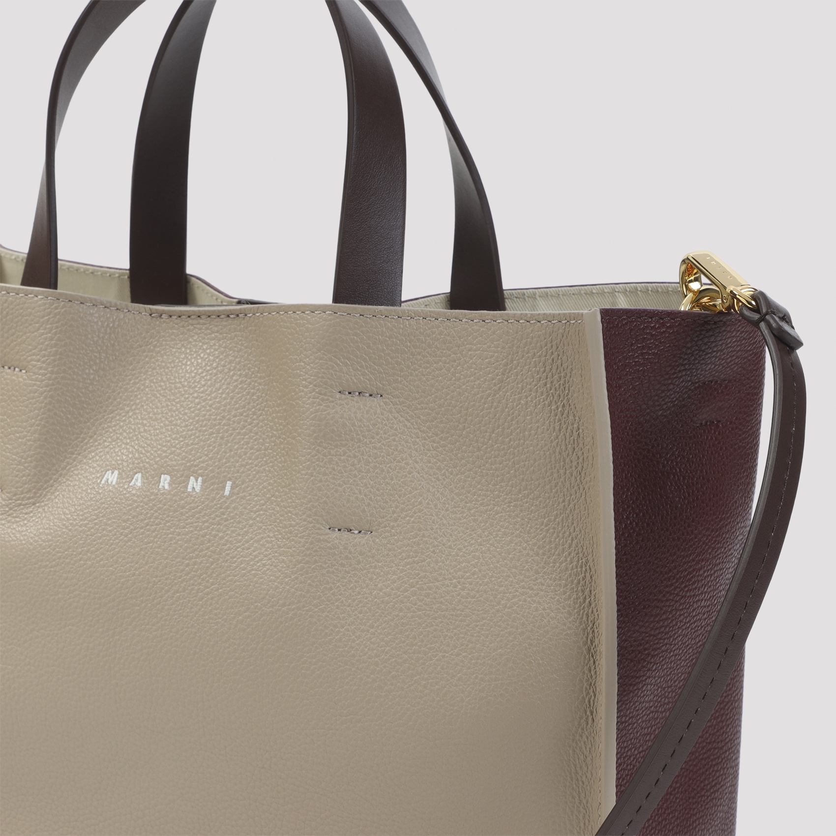 [Marni] Shoulder bag FW26 SHMP0069R0.P6533