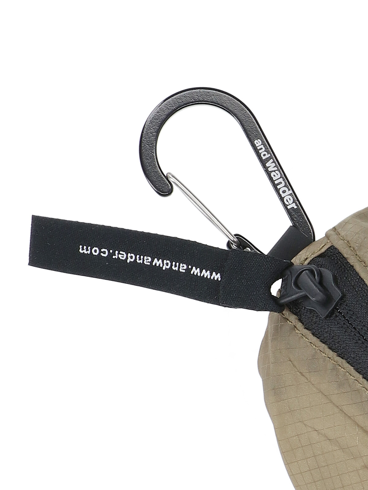 [and Wander] Keyring FW25 5745975302040
