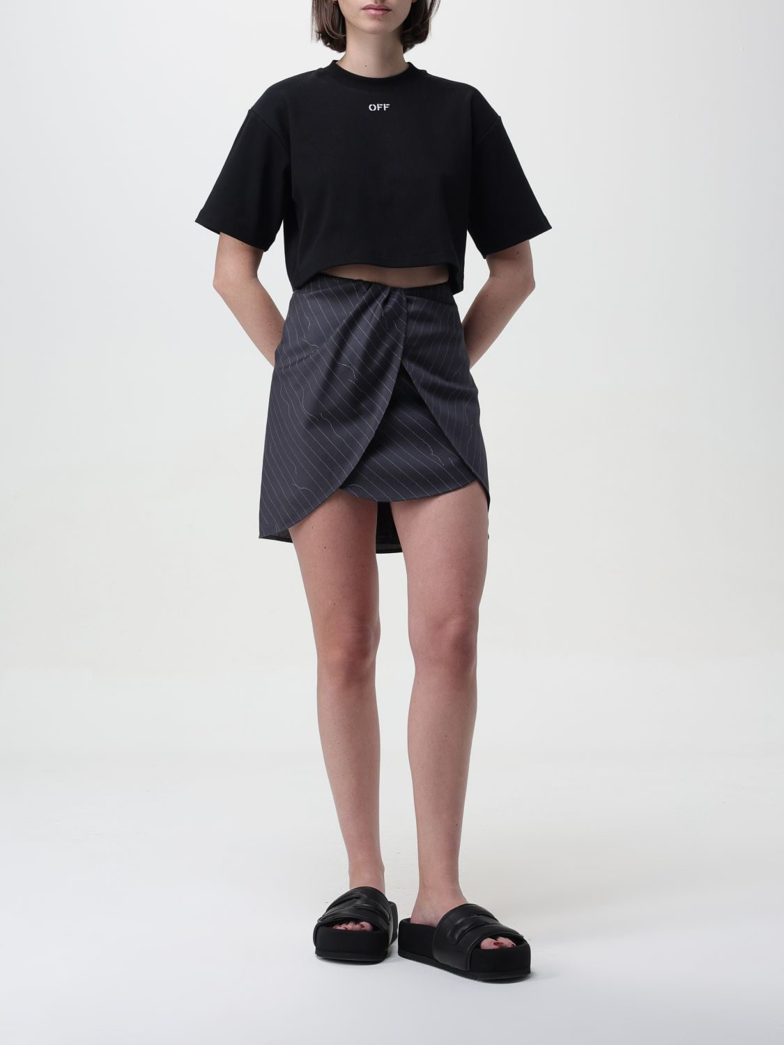 [Off-White] T-shirts Short Sleeve SS26 OWAA081C99JER004 1001