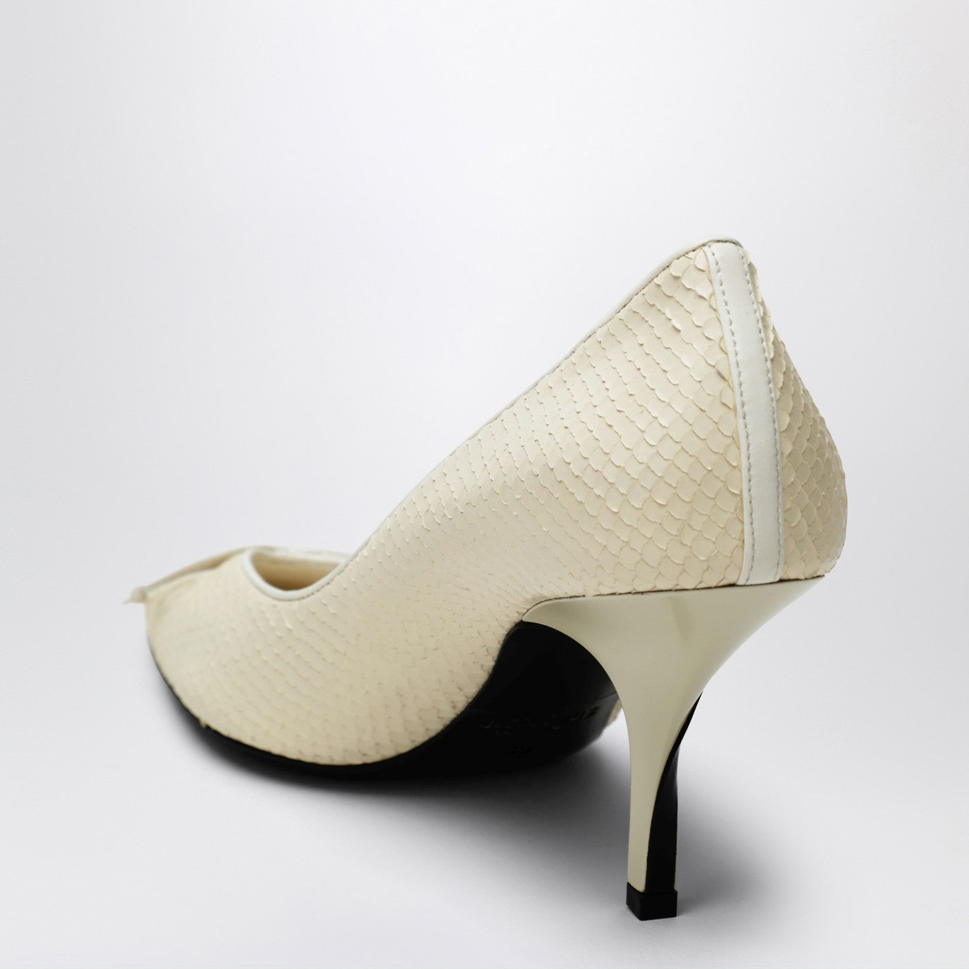 [JACQUEMUS] Pumps FW25 25HFOW00178AC32A01