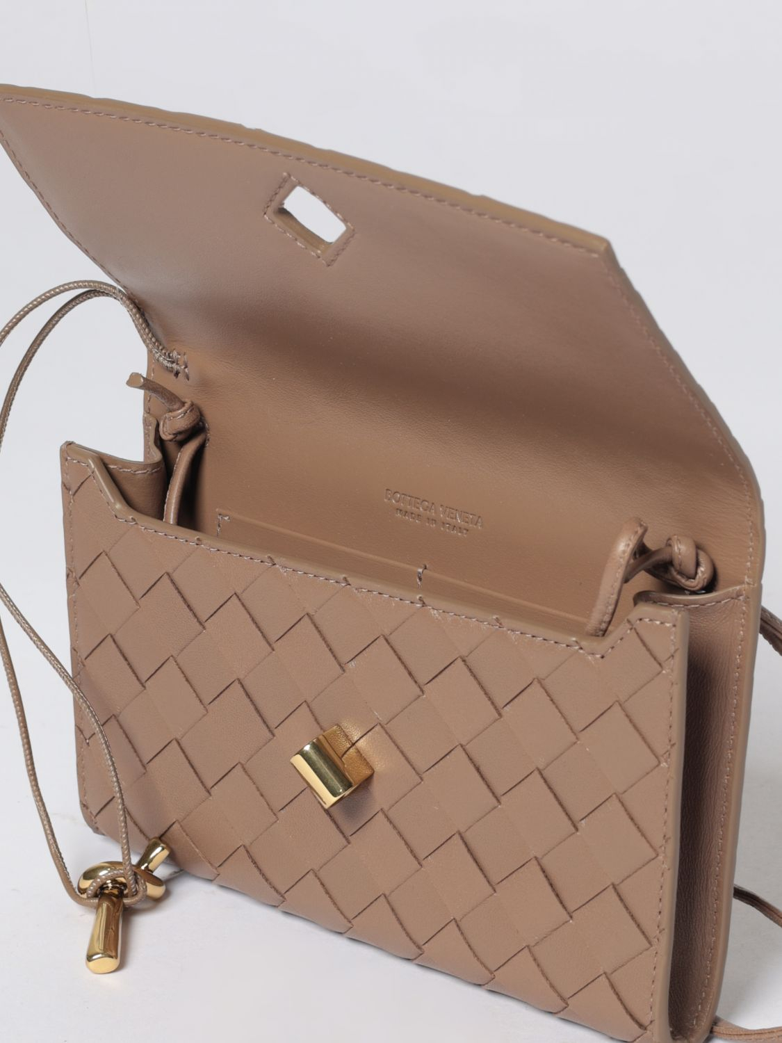 [Bottega Veneta] Pouch SS26 836940VCPP2 2360