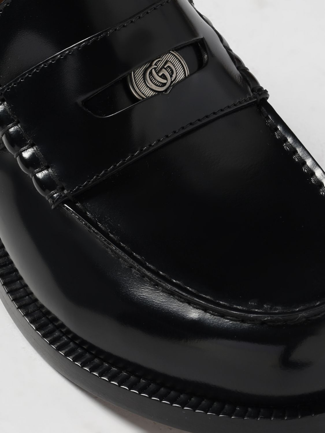 [Gucci] Loafer FW25 831274AAD7W 1000
