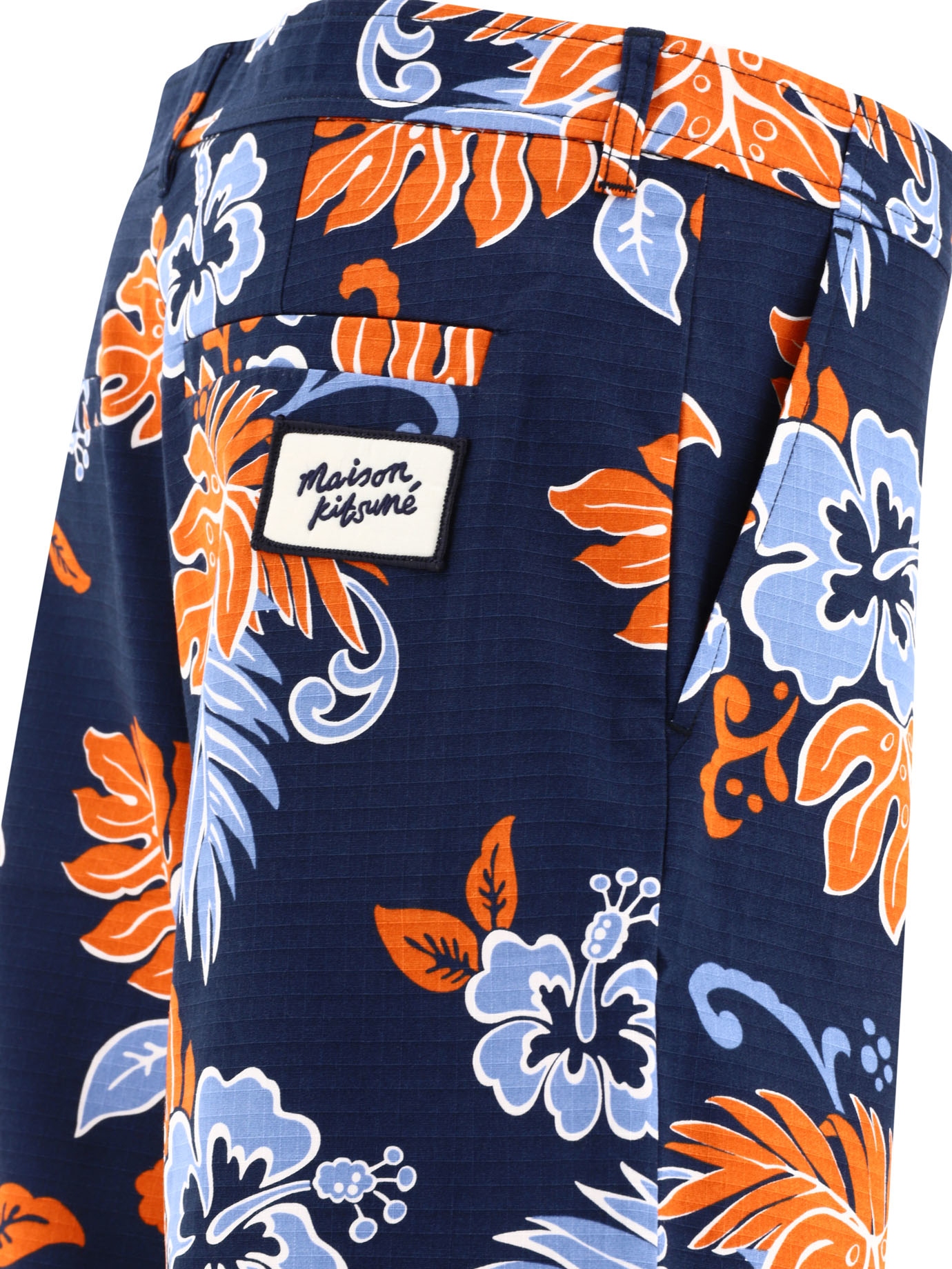 [MAISON KITSUNE] Shorts FW24 MM01402WW4016O492
