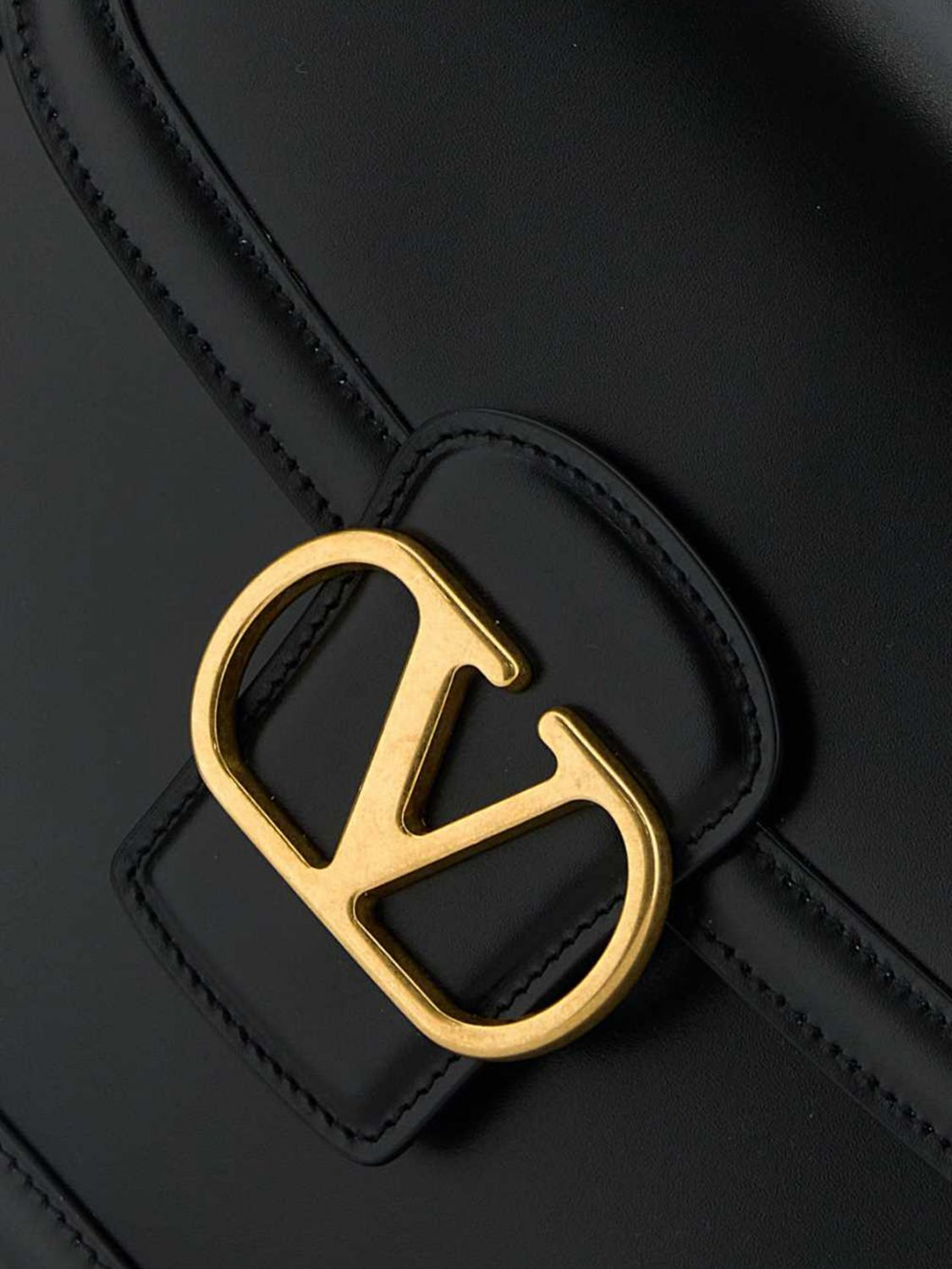 [Valentino Garavani] Cross body bag FW26 B0D05ECH 0NO