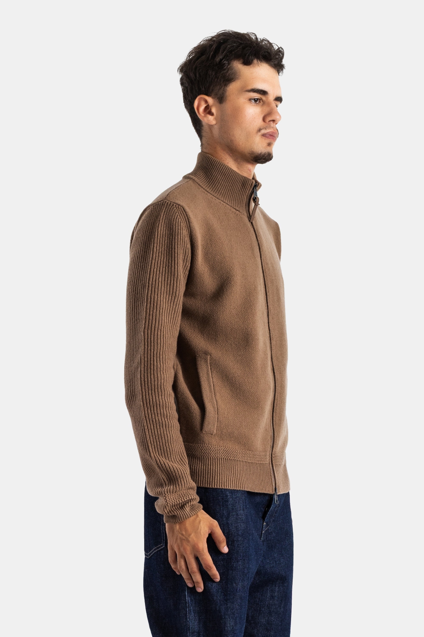 [Moncler] Cardigan FW26 L2091 9B00013 - M4281