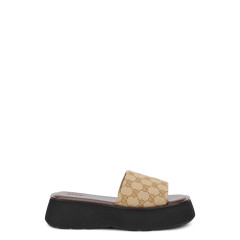 Slippers in fabric