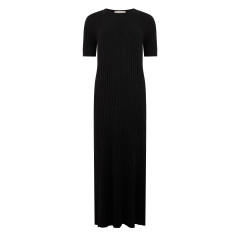 Long dress with short sleeves