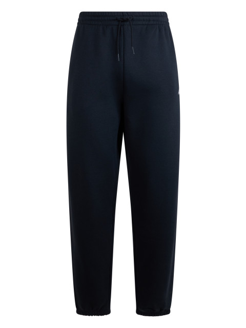 Sports pants with elastic in the waist