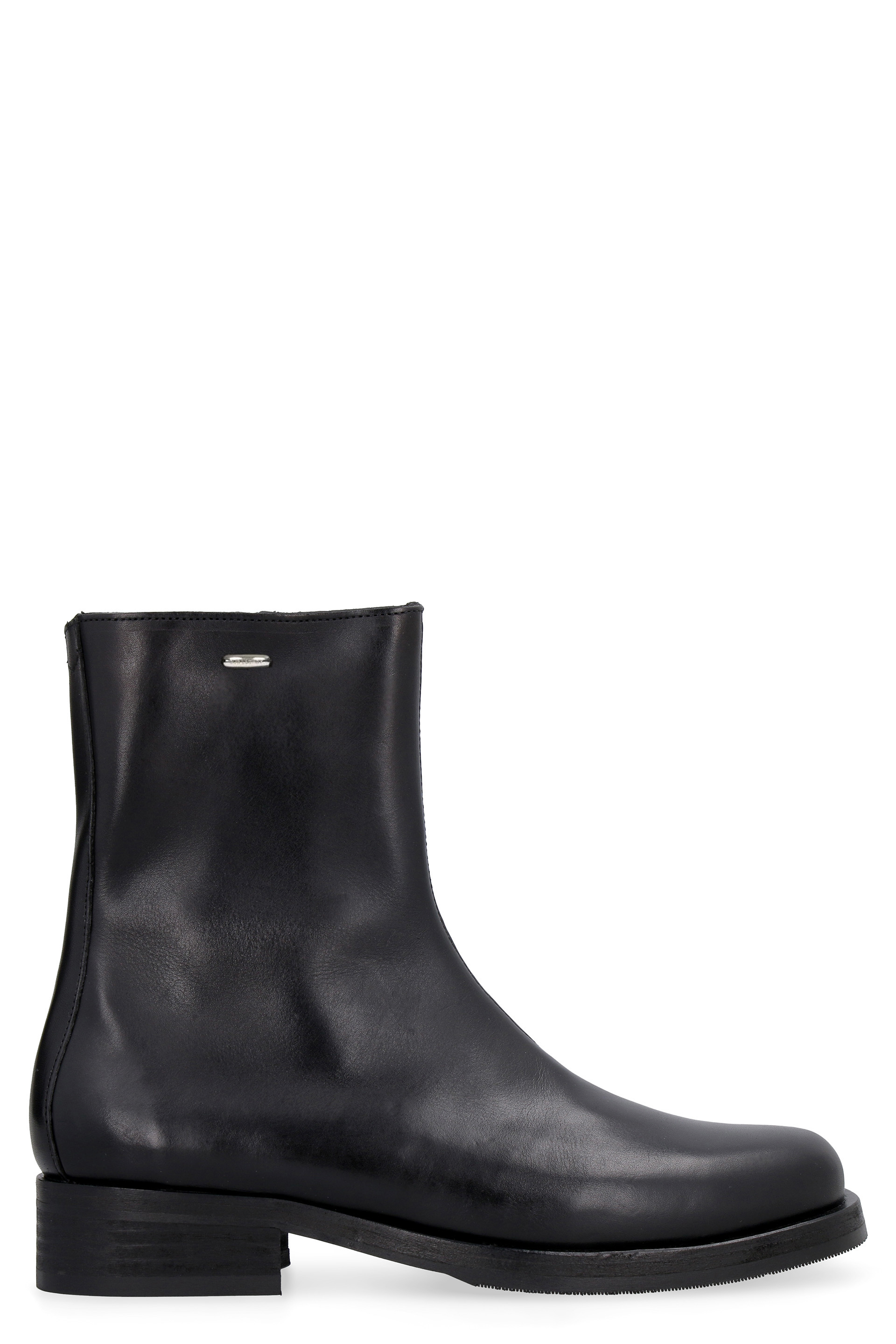 Camion leather ankle boots