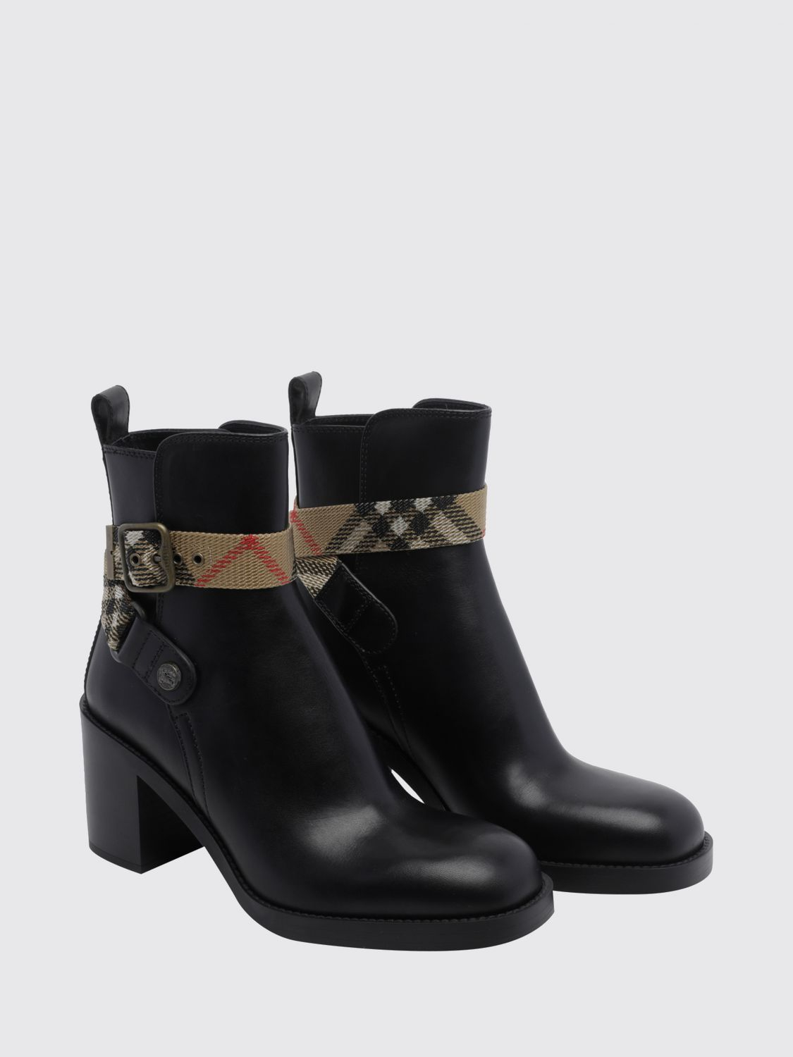 [Burberry] Boots FW26 8128780