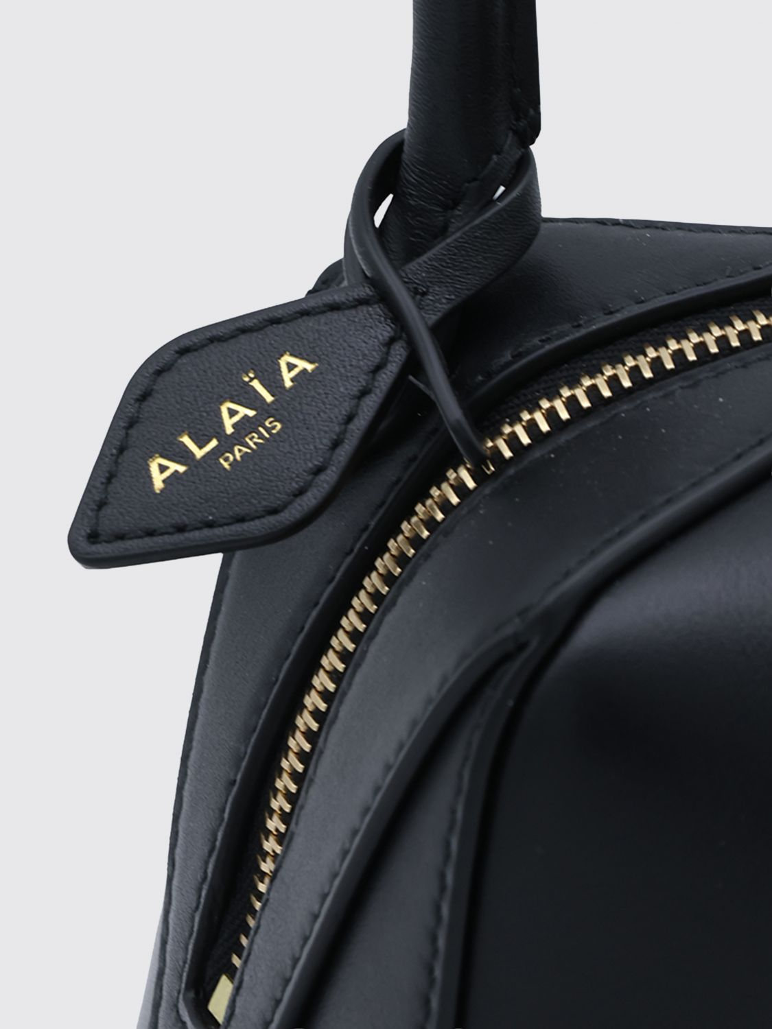 [Alaia] Shoulder bag FW26 AA1L1012I061 999