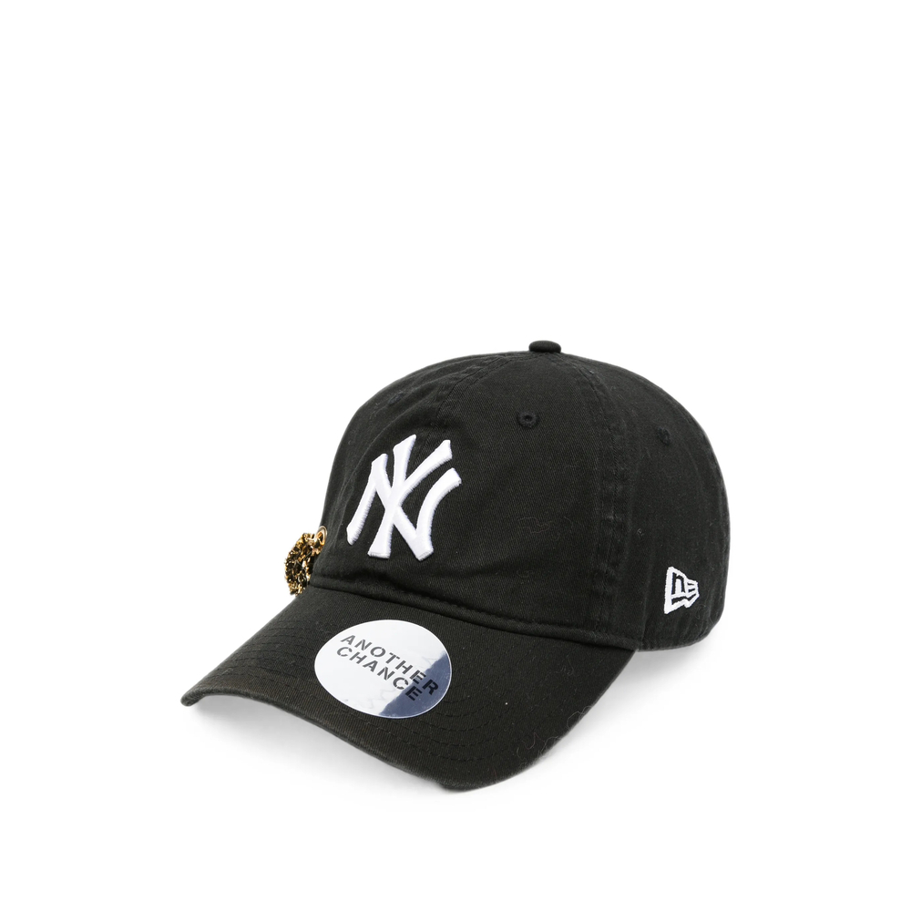 [ANOTHER CHANCE] Cap FW26 CAP NY WH BARRET BLACK