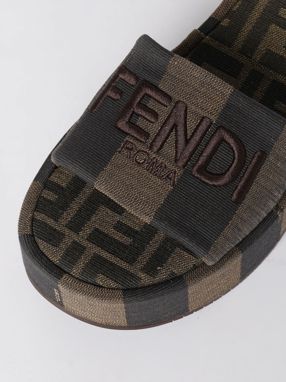 [Fendi] Sandals SS26 8R8515AORH F1P95