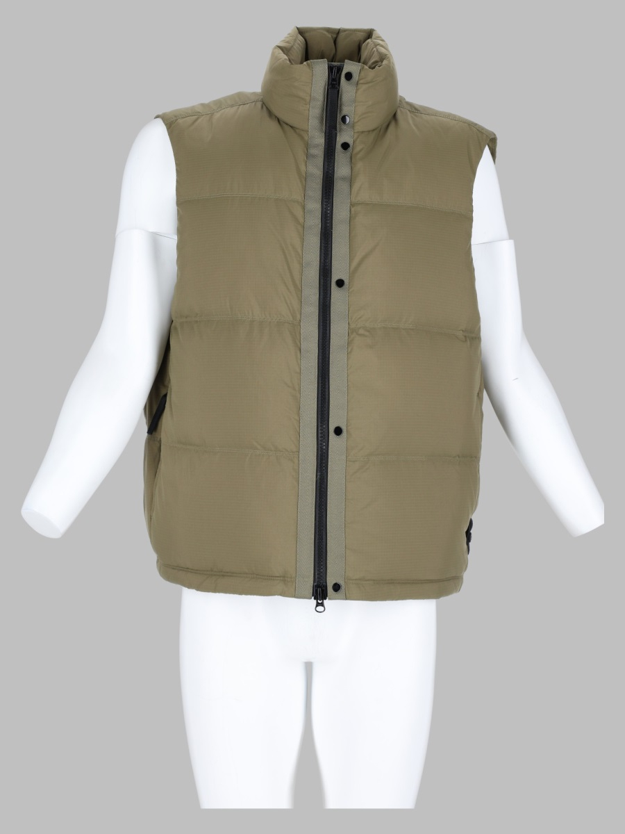 [Stone Island] T-shirts Sleeveless FW26 L2S15G100004_S0483V005G