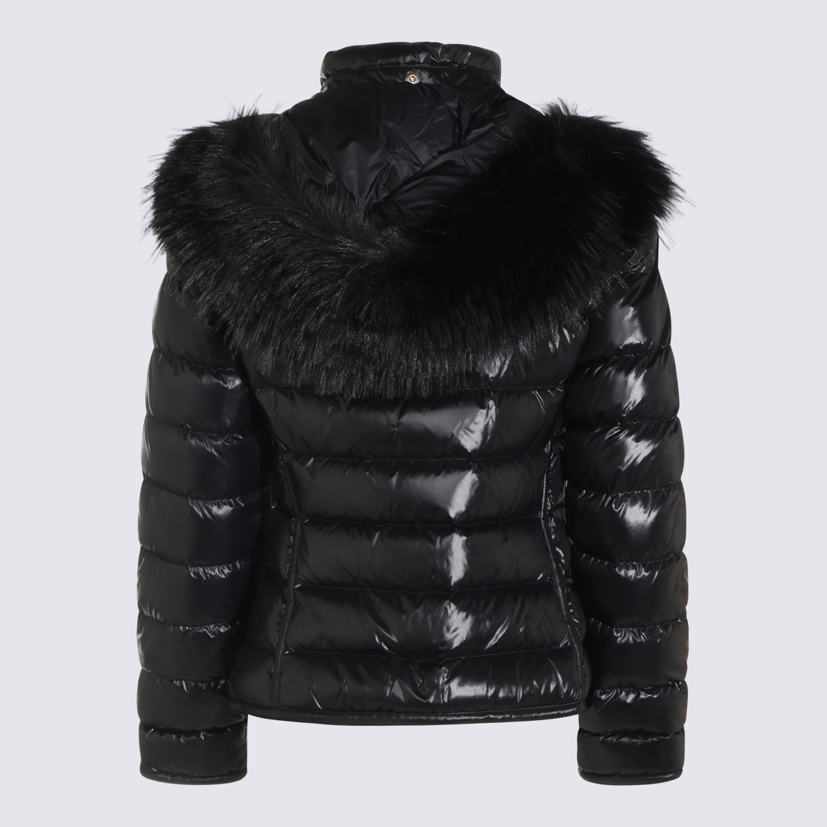 [Moncler] Down jacket FW26 L20931A00196597Z8999