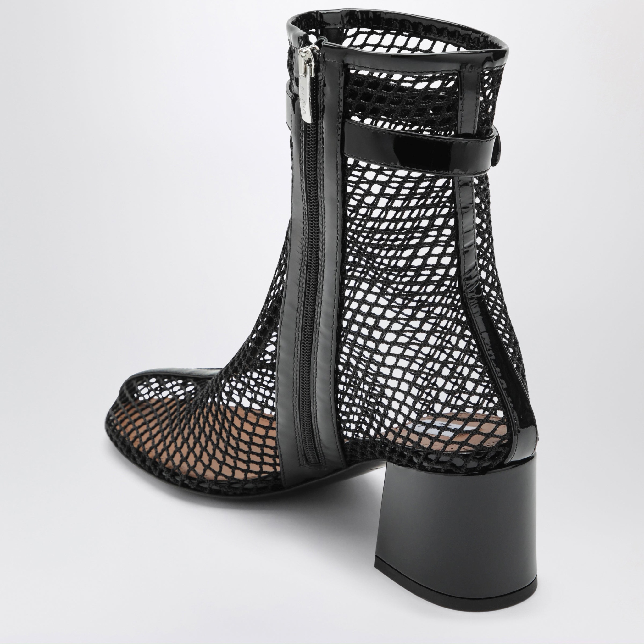 [Alaia] Ankle Boots FW26 AA3B2005A028LE