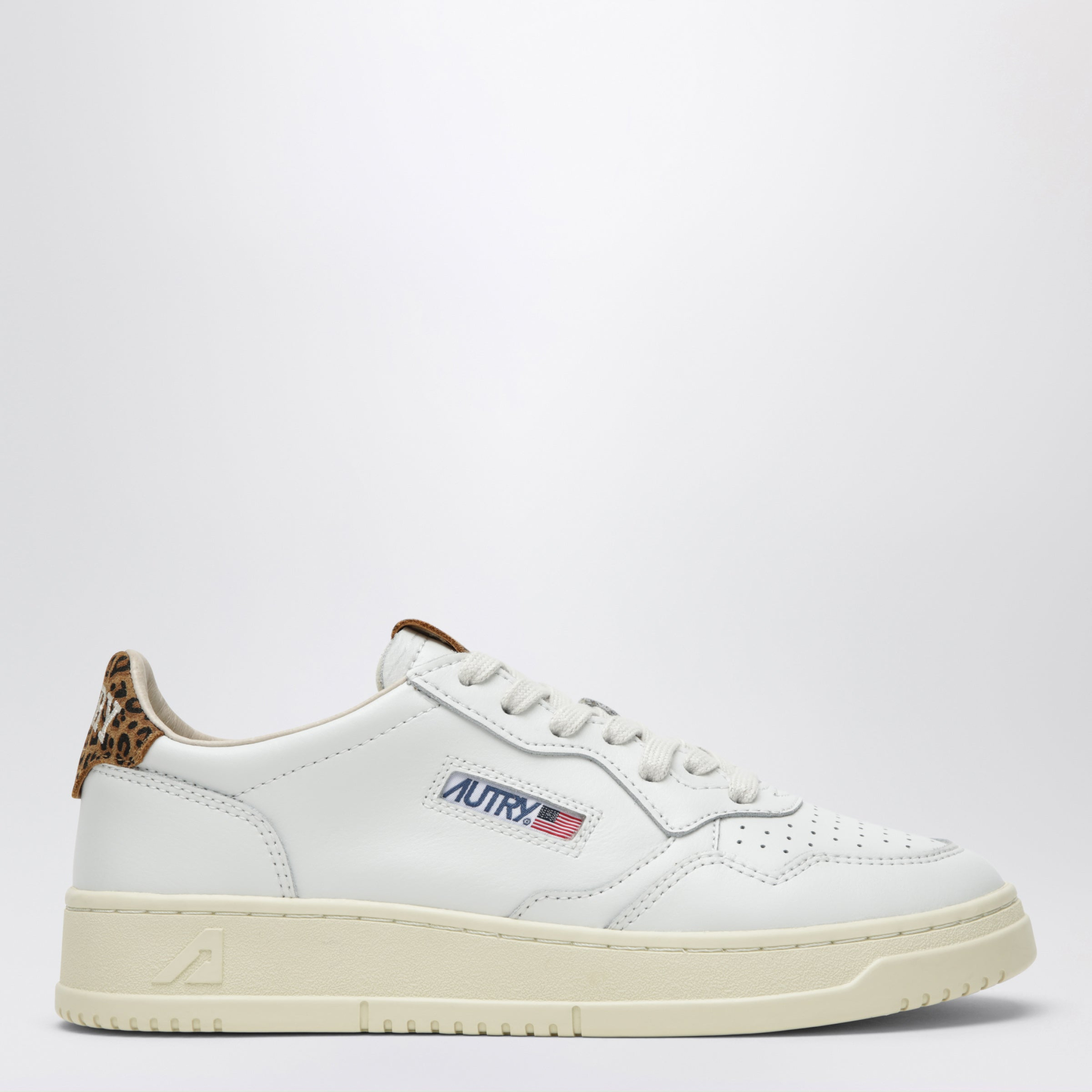 [AUTRY] Sneakers FW26 AULWHJ02