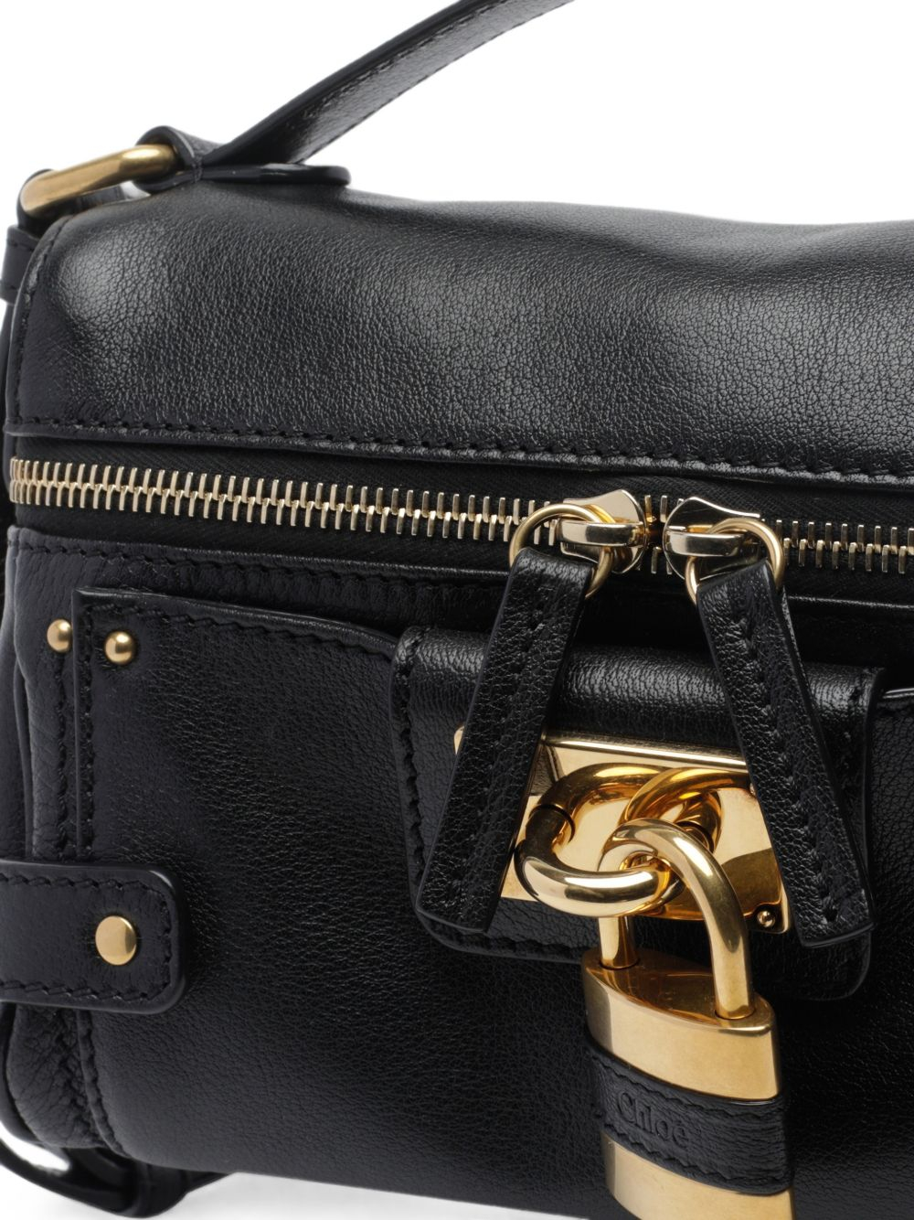 [Chloe] Shoulder bag FW26 CH26WS855P75001