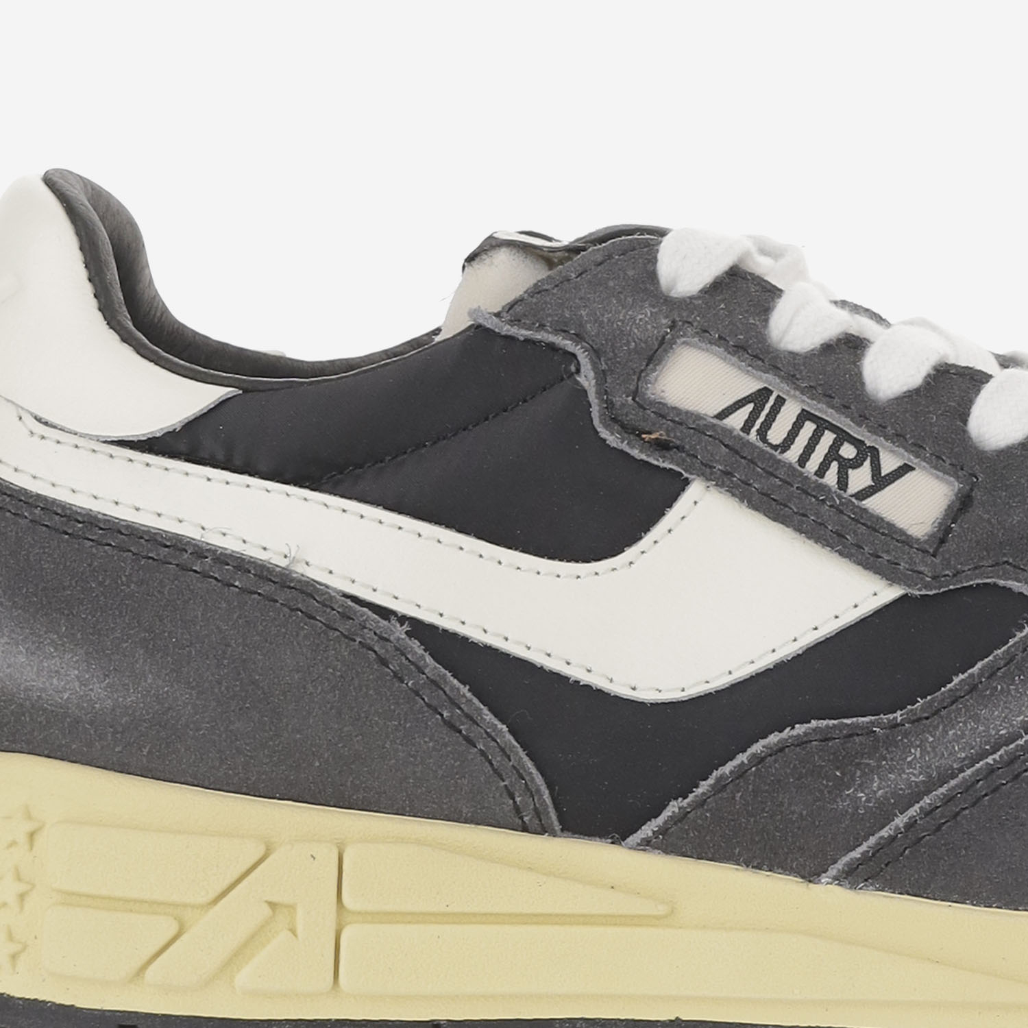 [AUTRY] Sneakers FW26 WWLMGQ07SUESUGARNYLBLKMARSH