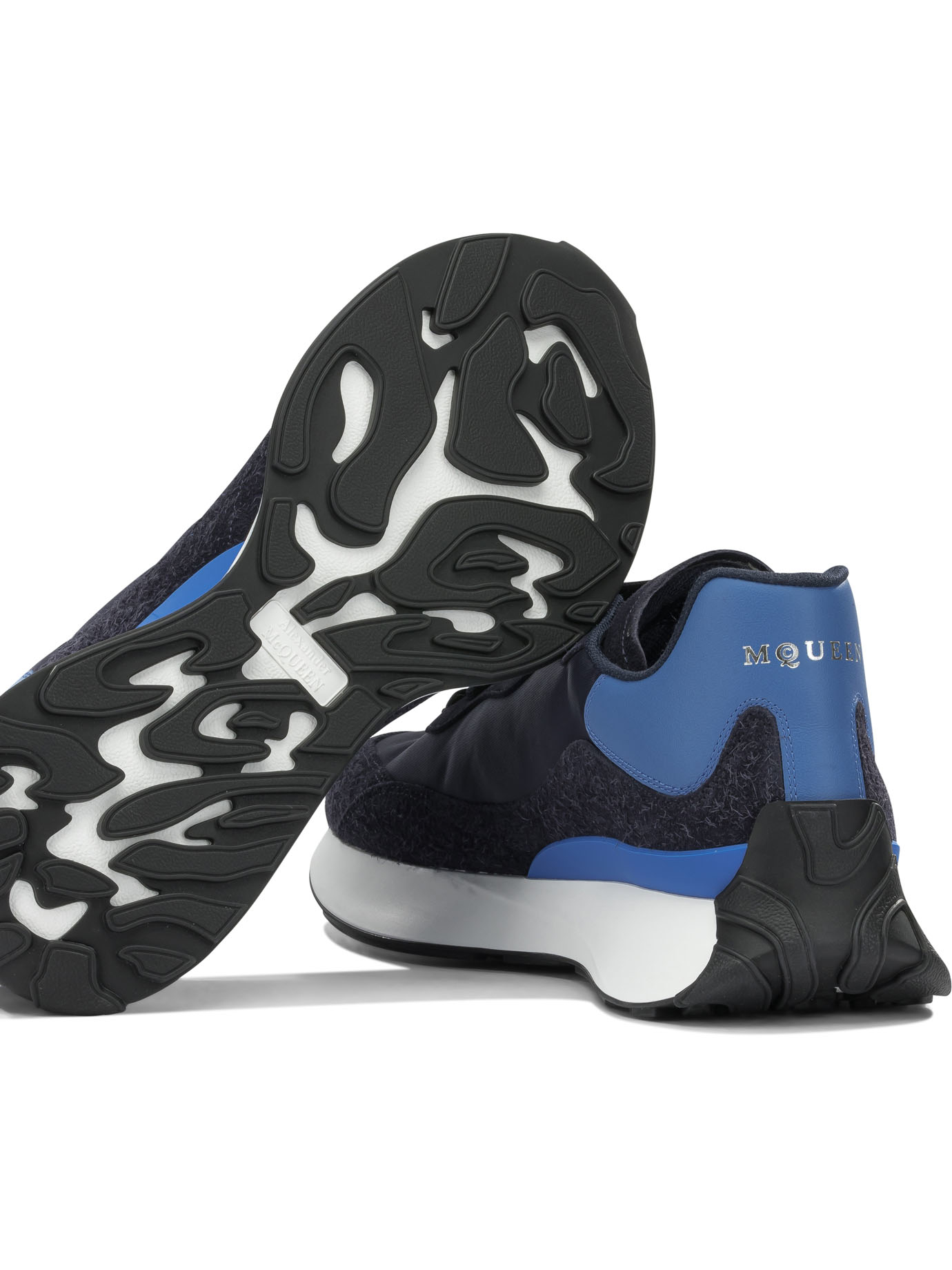 [McQueen] Sneakers FW26 841162WIAK34246