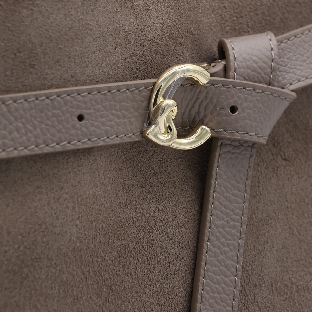 [Coccinelle] Shoulder bag FW26 E1TLB180101N59