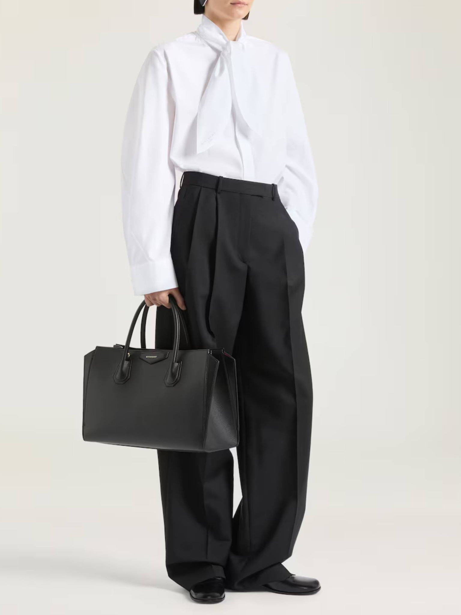 [Givenchy] Shirts Long Sleeve FW26 BW61MG165R